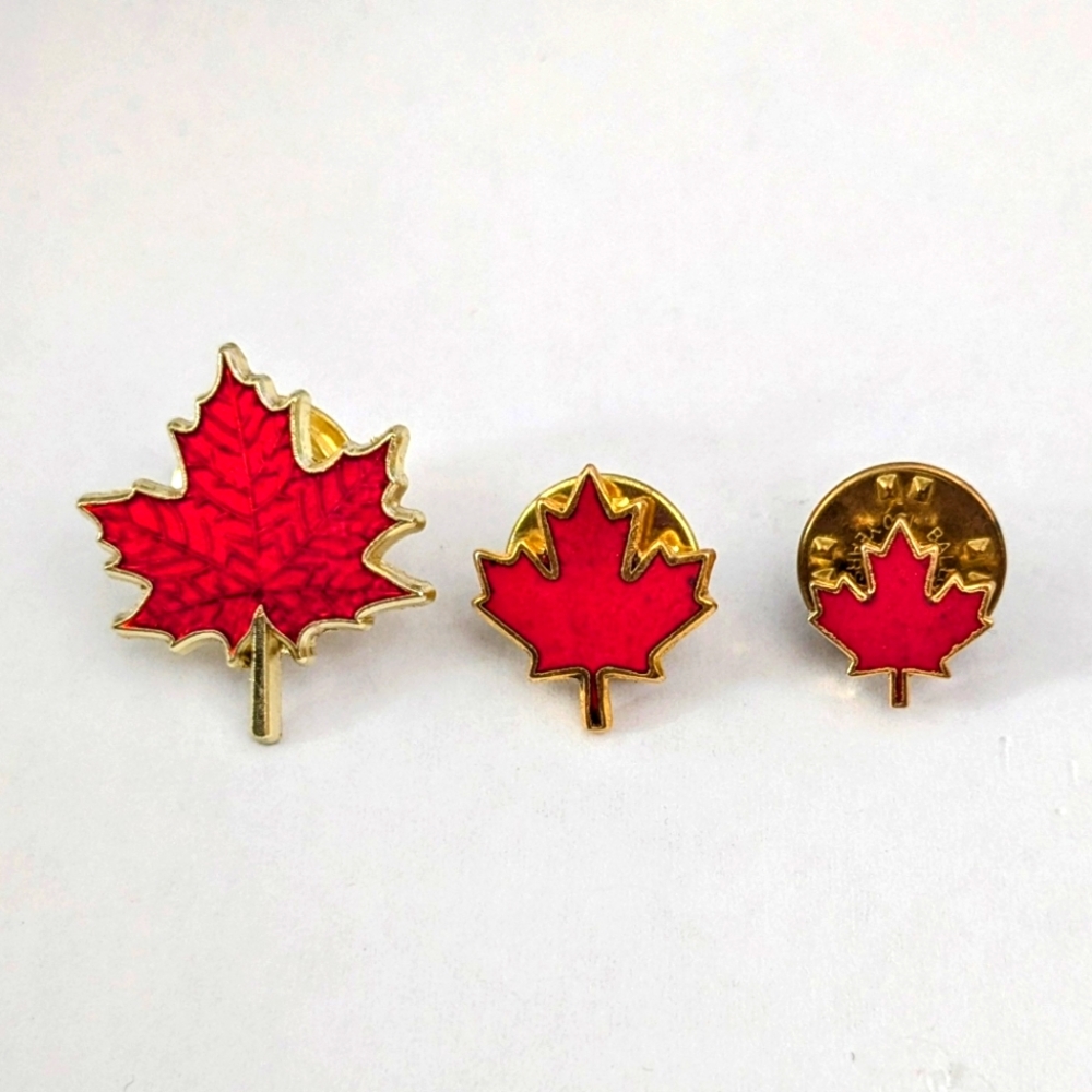 Red Maple Leaf Pin - Set Of 3 In Different Sizes